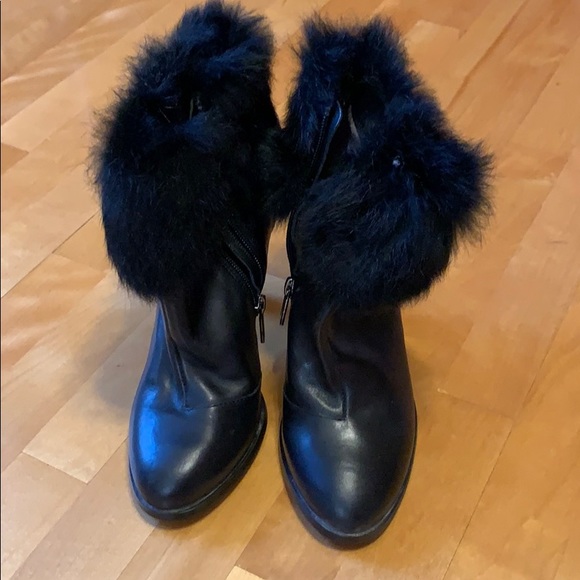 Shoes - Picture 6 of 6